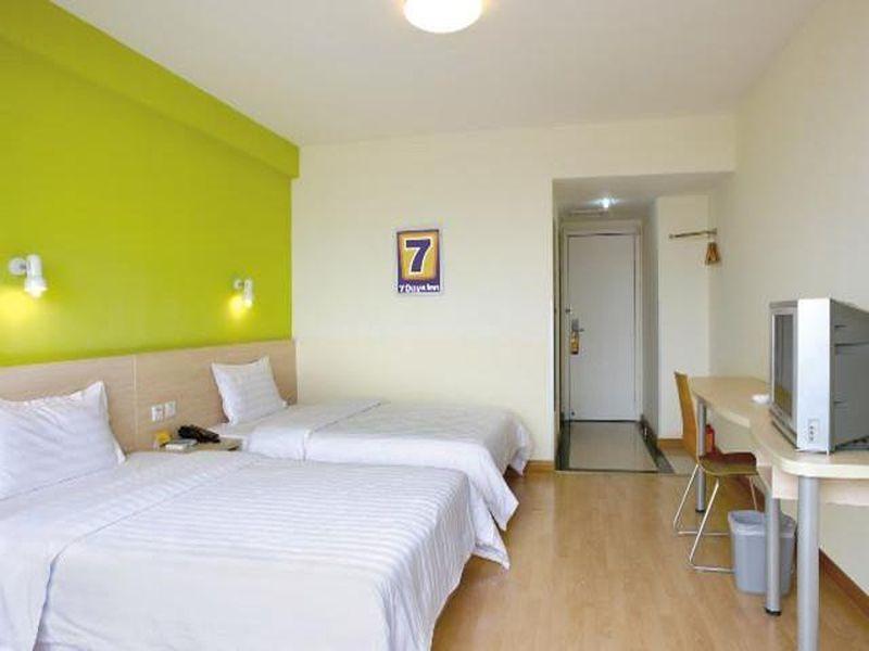 7Days Inn Shanghai Hong Mei South Road Branch Exterior photo